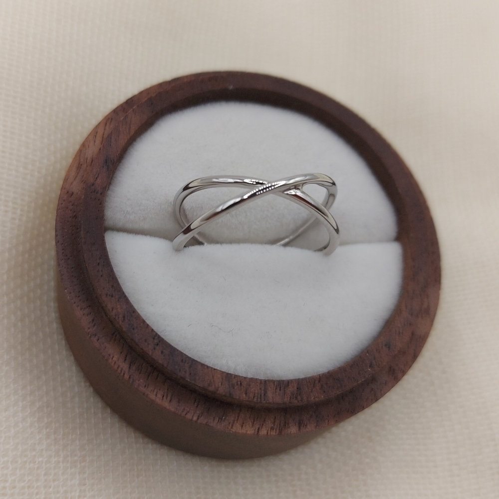 Platinum Plated 925 Sterling Silver Minimalist X Ring
